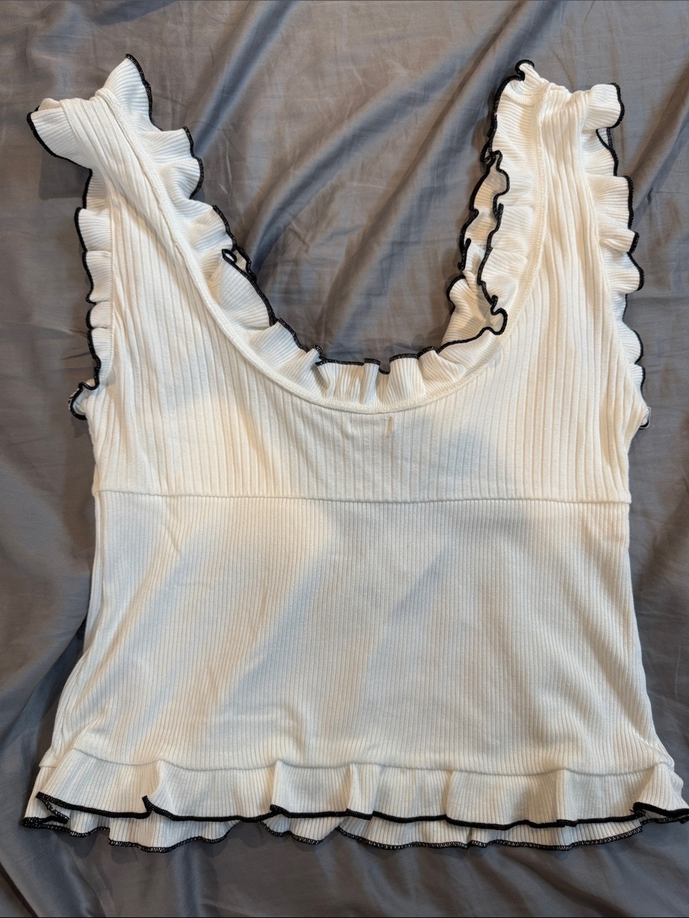 Kimchi Blue White Knit Ribbed Tank with Black Trim & Bow - Picture 3 of 4